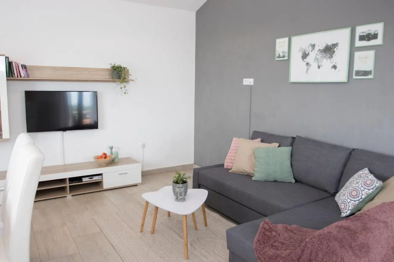 Apartment Mara Vižinada