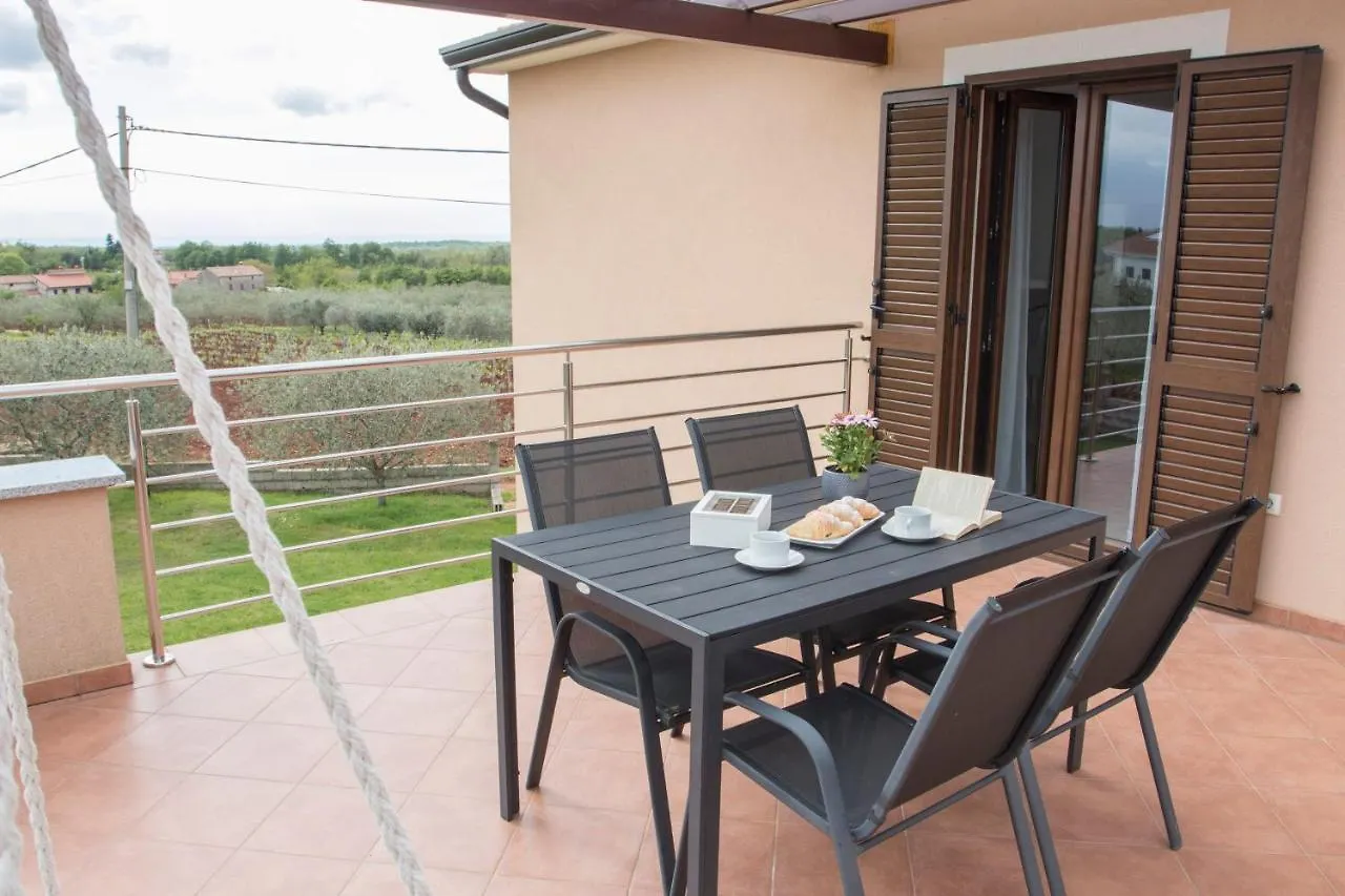 Apartment Mara Vižinada Hırvatistan